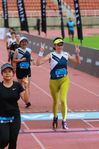 BIB: 041, 2353
                            <button type="button" onclick="openModal(4633333)" class="btn btn-primary btn-sm float-right btn-popup" data-toggle="modal" data-target=".modal-high-quality">
                        <i class="fas fa-shopping-cart"></i> Add to Cart
                    </button>
                                            <button type="button" onclick="isThisMe(4633333, true)" class="btn btn-success btn-sm float-right btn-popup btn-isme hidden" data-toggle="tooltip" data-placement="bottom" title="นี่คือรูปของคุณใช่ไหม คลิกที่นี่เพื่อเอาเข้าอัลบั้ม">
                        <i class="fas fa-plus"></i> Add to album
                    </button>
                    <button type="button" onclick="isThisMe(4633333, false)" class="btn btn-warning btn-sm float-right btn-popup btn-isnotme hidden">
                        <i class="fas fa-ban"></i> Remove from album
                    </button>